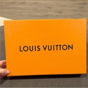 Authentic Louis Vuitton Box - MINT CONDITION! designer lux luxury bags bag boxes
